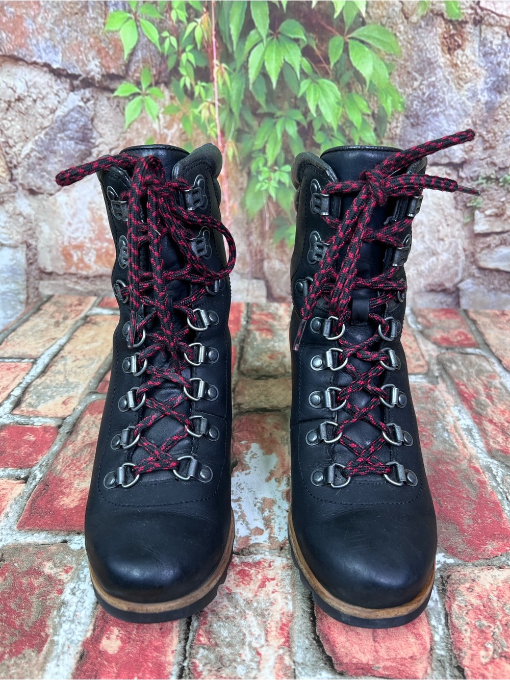 SOREL Black Leather Hidden Wedge Lace Up Boots, 7 - Picture 5 of 15